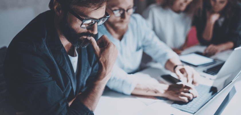 Antavo’s cover for its article about comparing loyalty program providers.