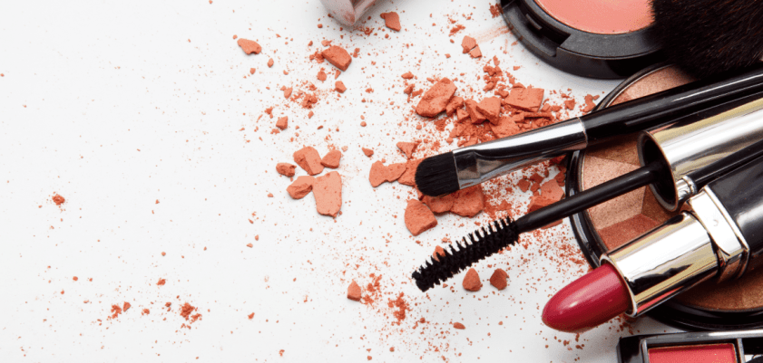 The cover image of Antavo's Cosmetics and Beauty Loyalty Programs Guide