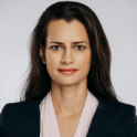 Headshot of Zsuzsa Kecsmar, Co-founder, CMO and Head of Partnerships at Antavo