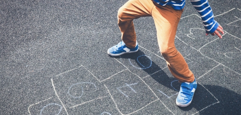 The textless cover for “7 Reasons to Pick a No-Code Loyalty Platform” article